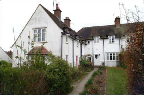 07-11 Creswick Walk